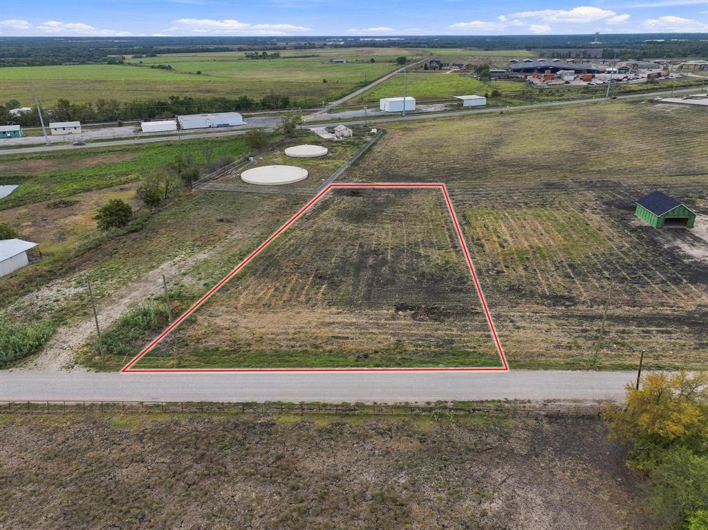 1887 County Road 2162