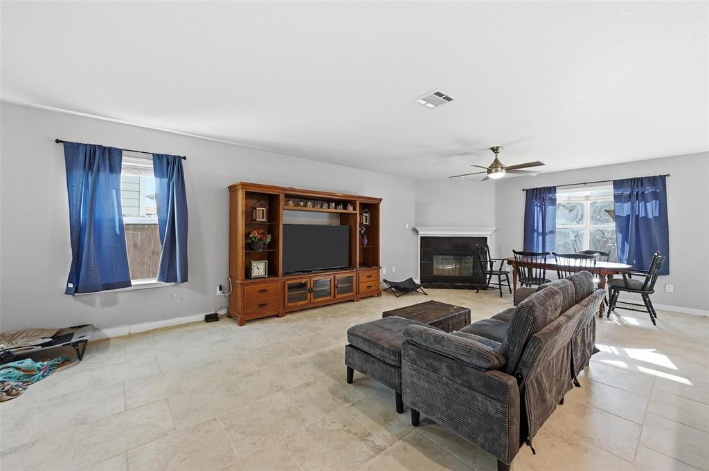 Vista Oak - Residential