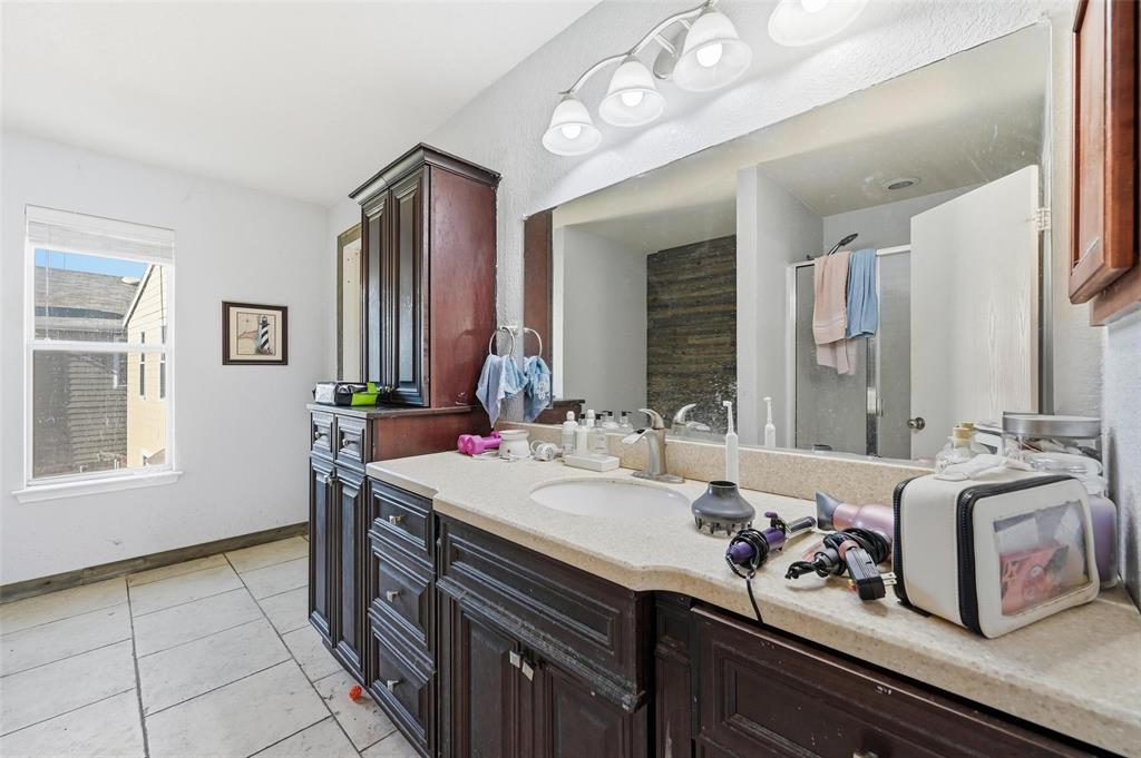 Vista Oak - Residential