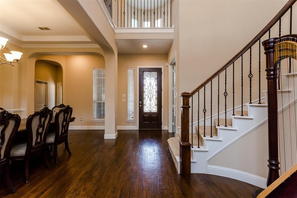 2545 Lakebend Drive
