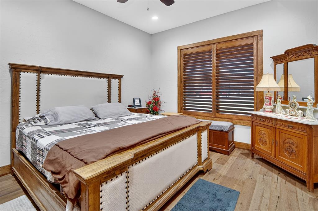 NA - Commercial Sale