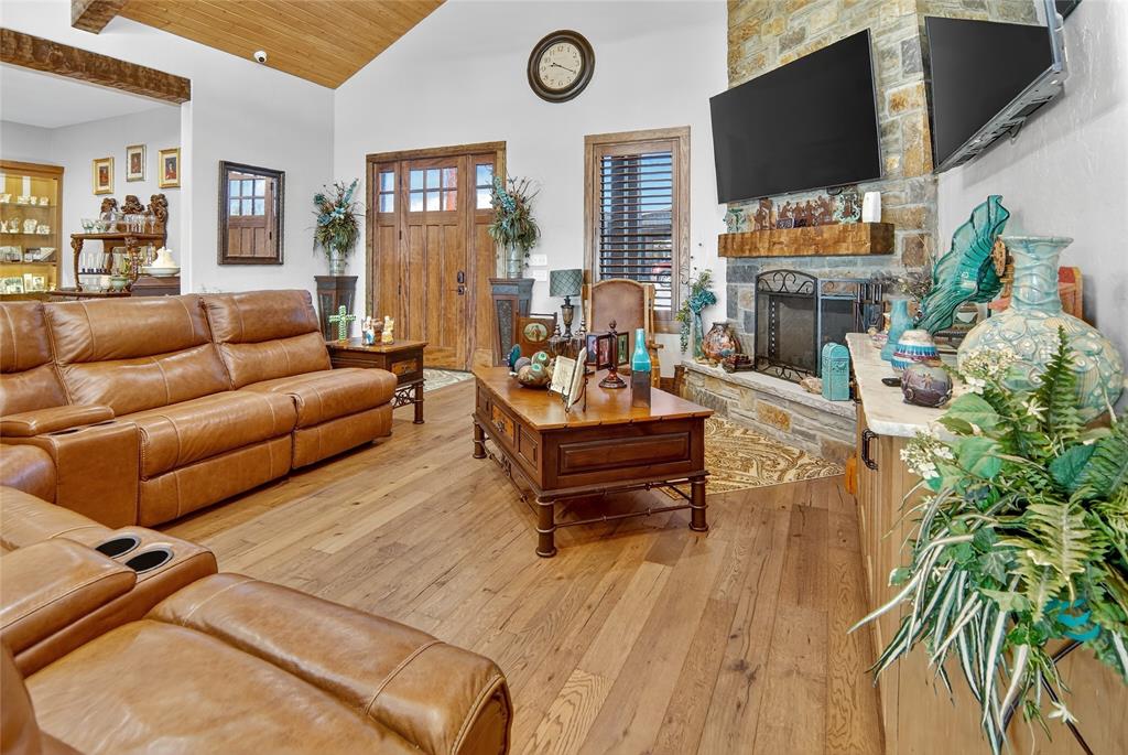 NA - Commercial Sale