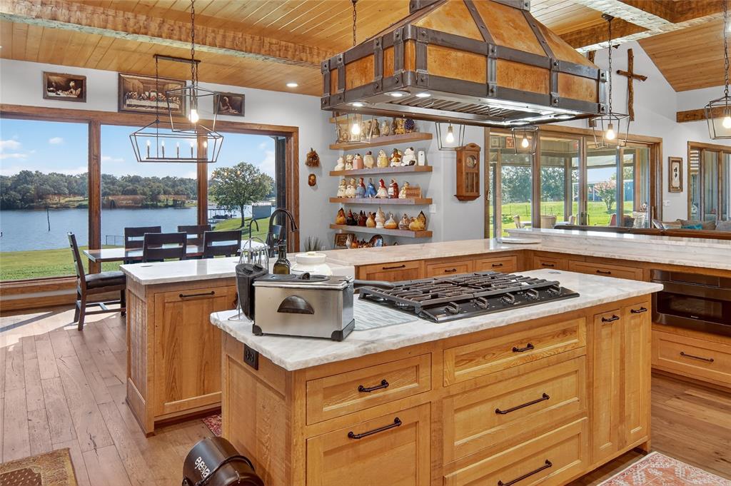 NA - Commercial Sale