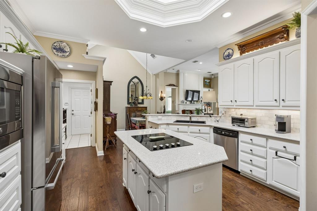 Royal Lane Village - Residential