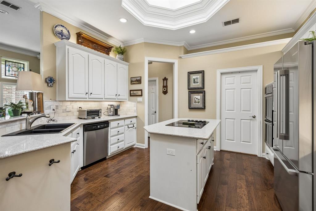 Royal Lane Village - Residential