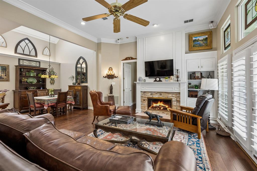 Royal Lane Village - Residential