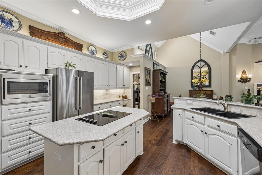 Royal Lane Village - Residential