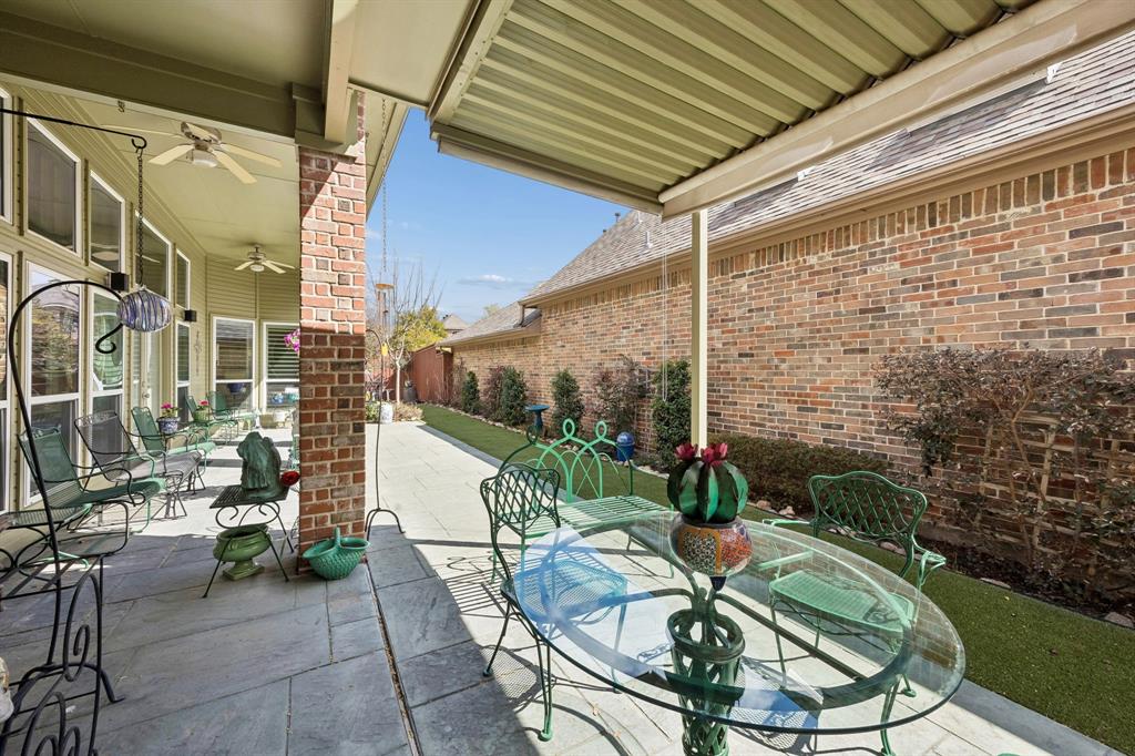 Royal Lane Village - Residential