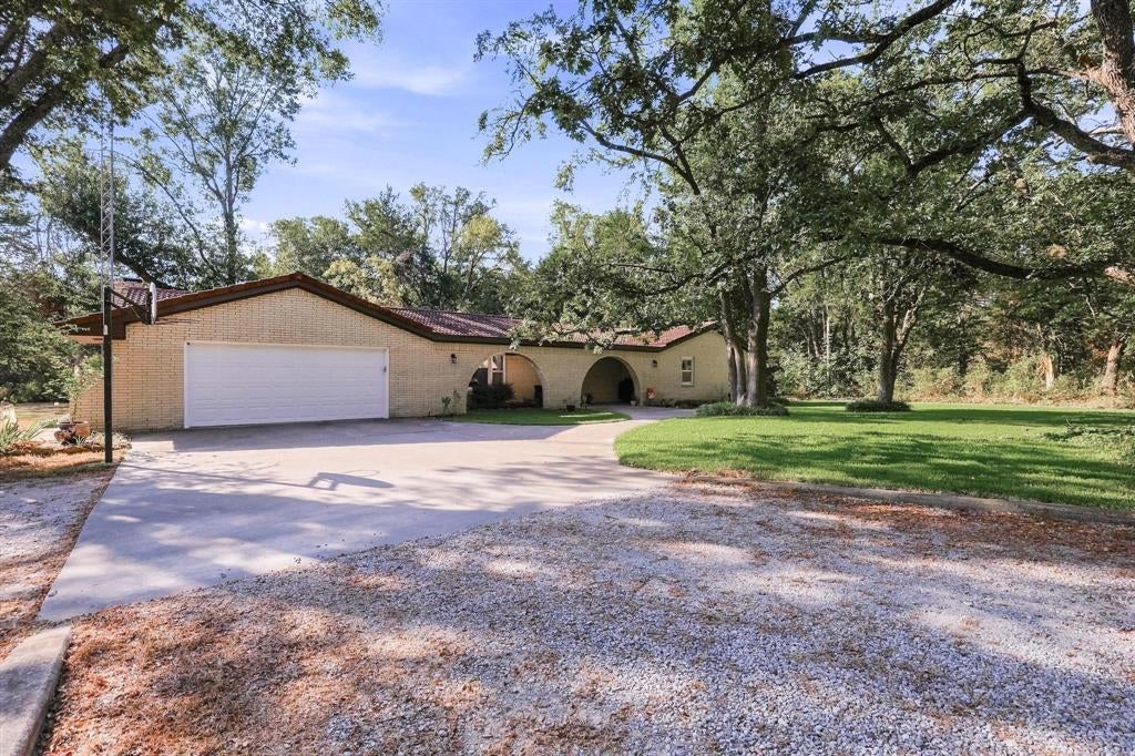 2126 County Road 1450