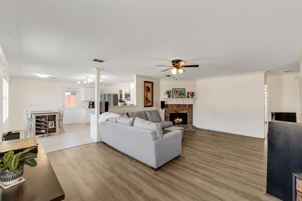 2633 Harbor Lights Drive