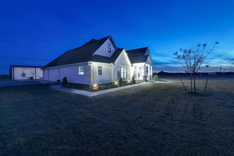 A home in Waxahachie