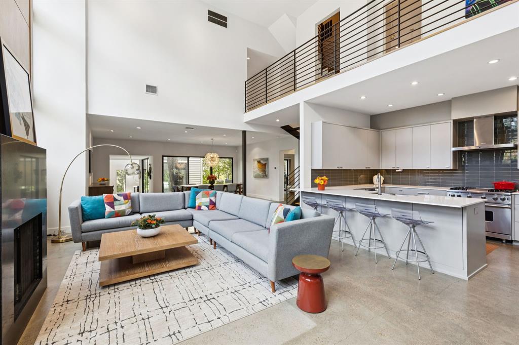 White Rock Hlnds - Residential