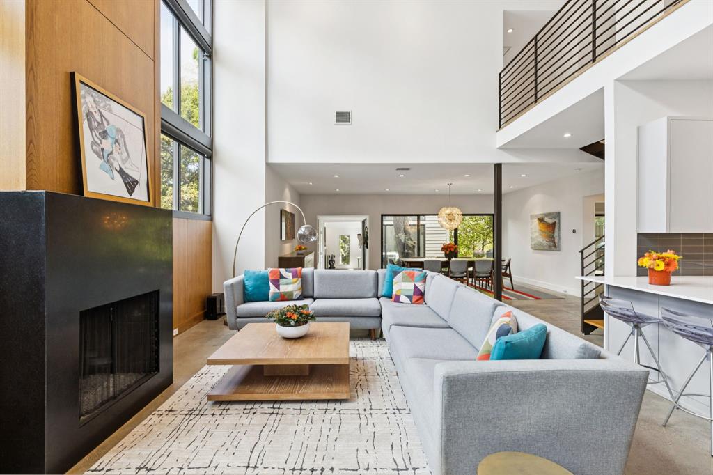 White Rock Hlnds - Residential