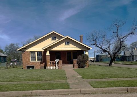 1501 Proctor Waco TX 76708