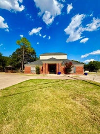 401 Inwood Road Azle TX 76020