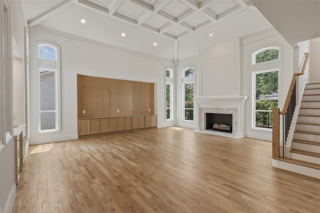 7 Royal Terrace Court