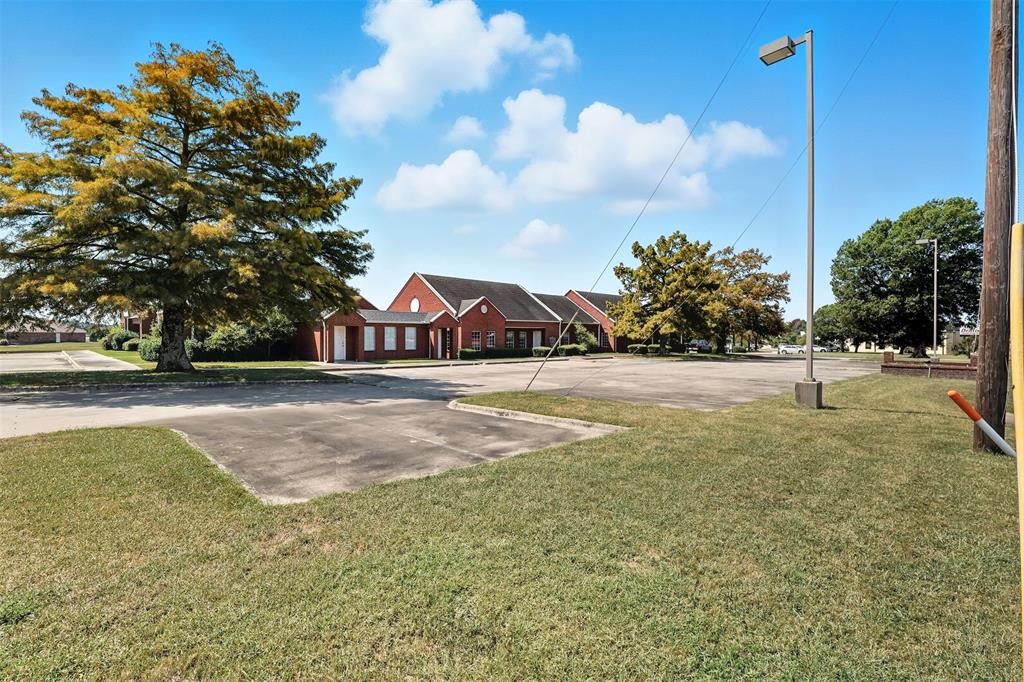 4550 Lamar Avenue 200