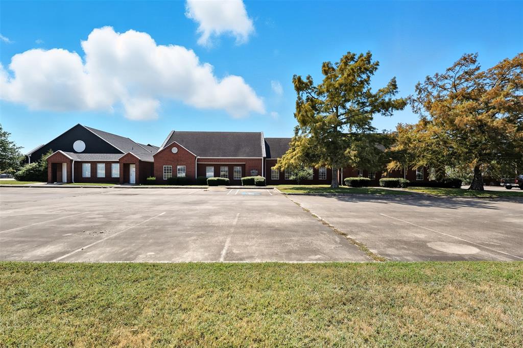 4550 Lamar Avenue 200