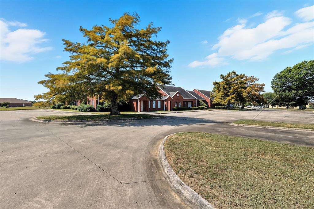 4550 Lamar Avenue 200