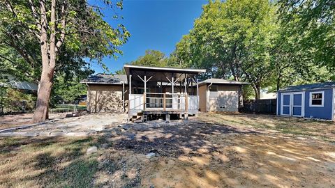 A home in Waxahachie