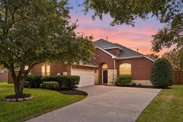 35 CREEKSIDE DR, ROANOKE, TX 76262 - Image b0fad85ab21838f5455bddff592ea3fe/451330727
