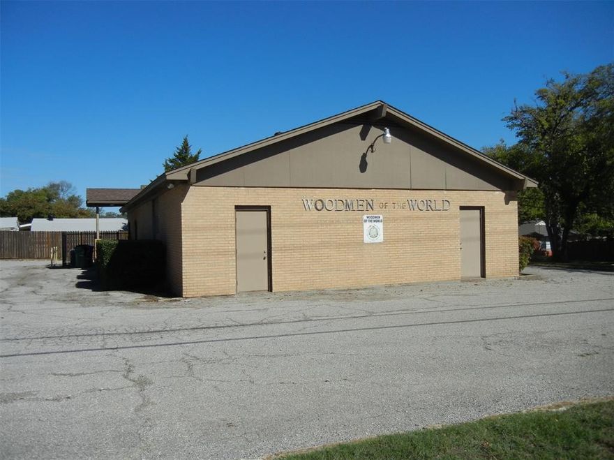 Former church building located at the NW corner of White St. and West St., currently used  and owned by Woodmen of the World lodge.  Existing RS 60 zoning, residential single family 6,000 sq ft lot minimum should allow a church use again.  Confirm with City of McKinney.  Also listed as land under ML 20466198.