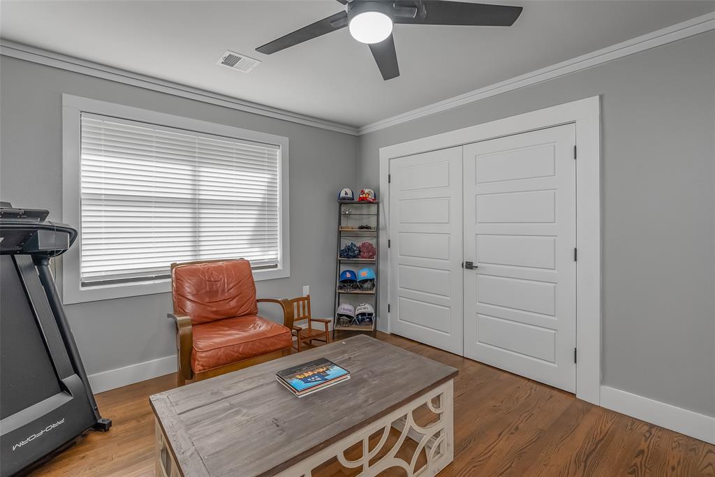 Chrislo - Residential