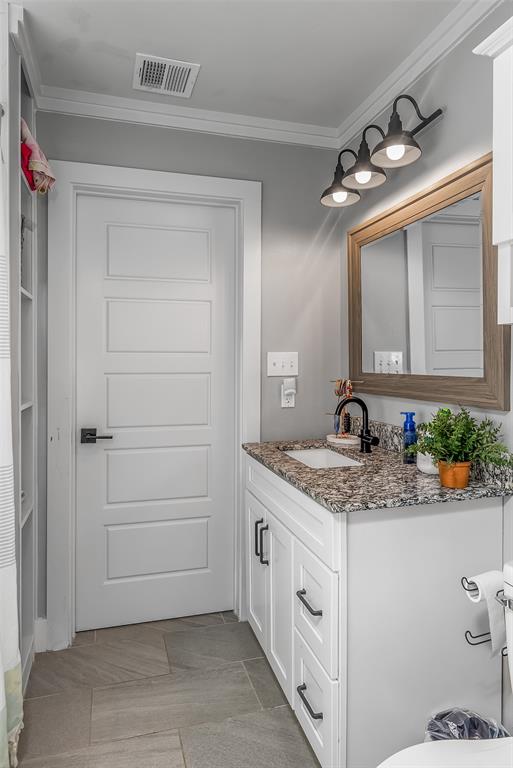 Chrislo - Residential