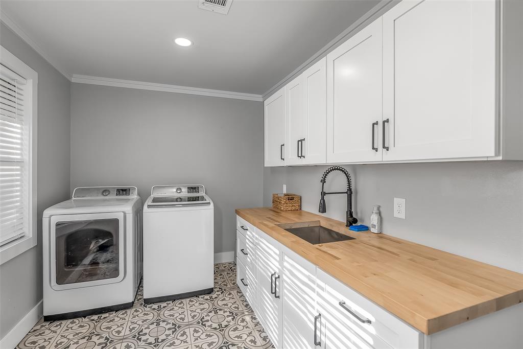 Chrislo - Residential