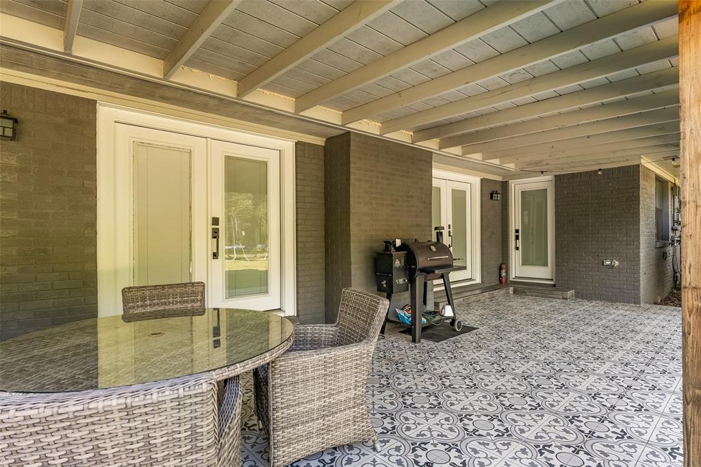 Chrislo - Residential