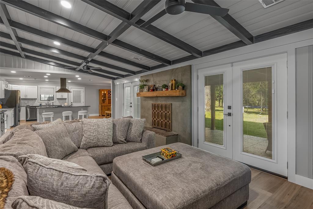 Chrislo - Residential