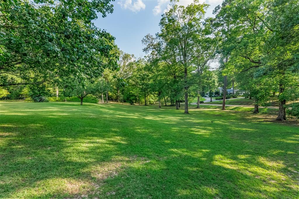 Chrislo - Residential