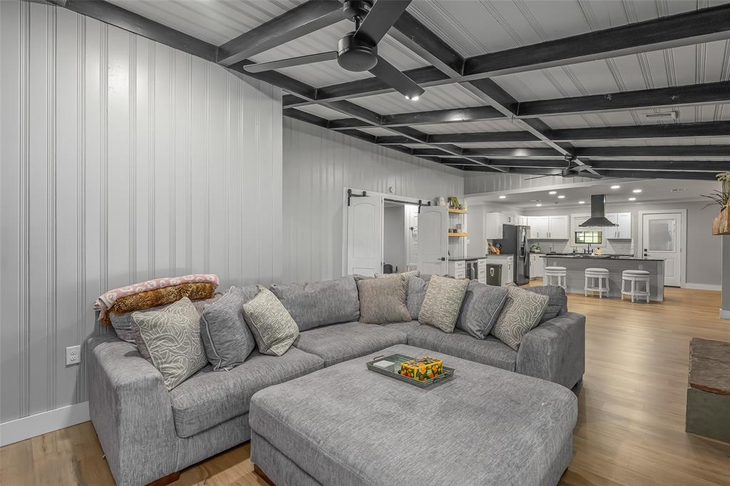 Chrislo - Residential