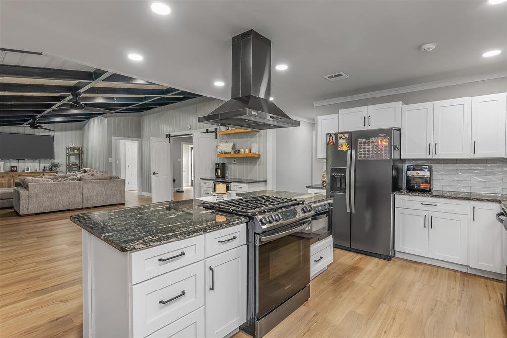 Chrislo - Residential