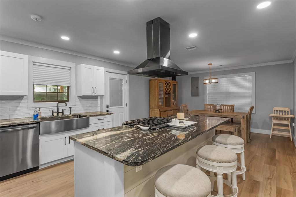 Chrislo - Residential