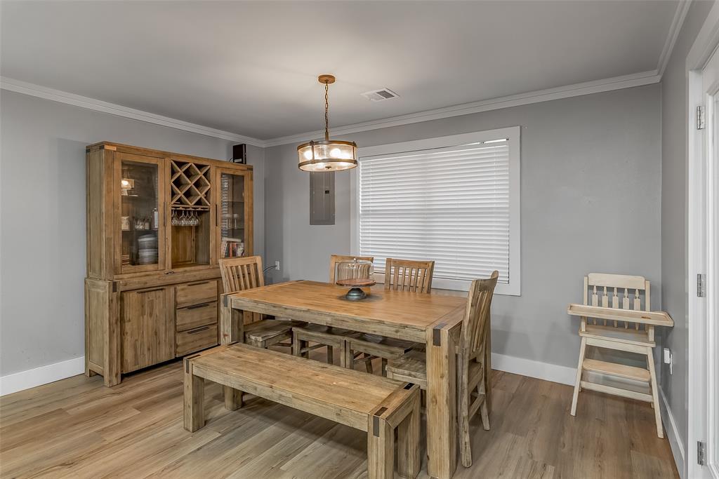 Chrislo - Residential