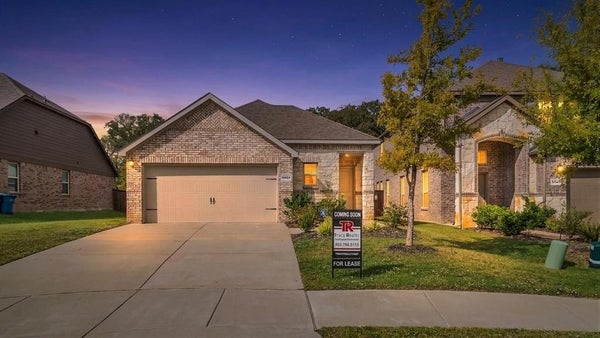 3928 OAK CREEK CIR, DENISON, TX 75020 - Image b100ee06ed1ea7afd5a480478bea14c0/3760808246