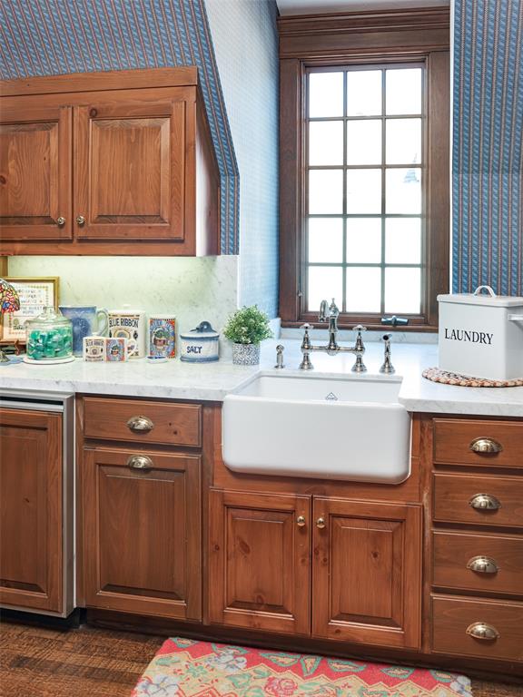 UNIVERSITY HEIGHTS - Residential