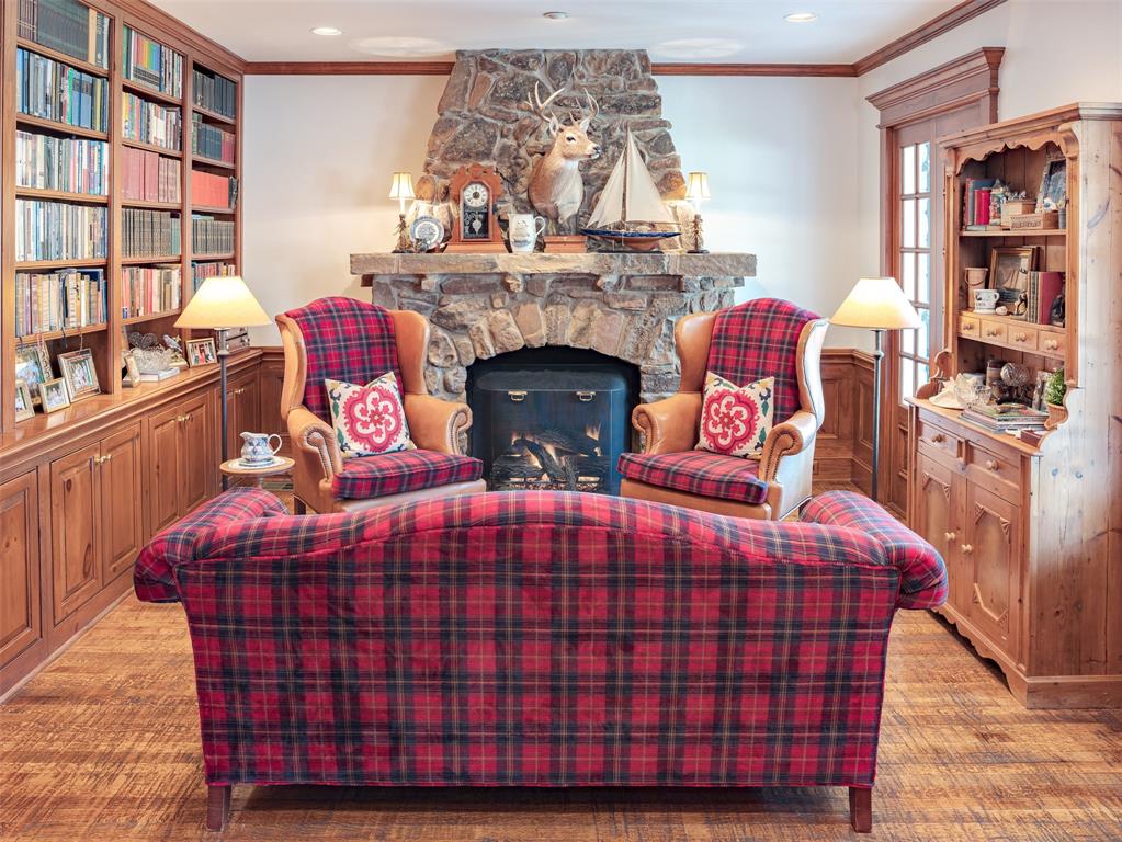 UNIVERSITY HEIGHTS - Residential