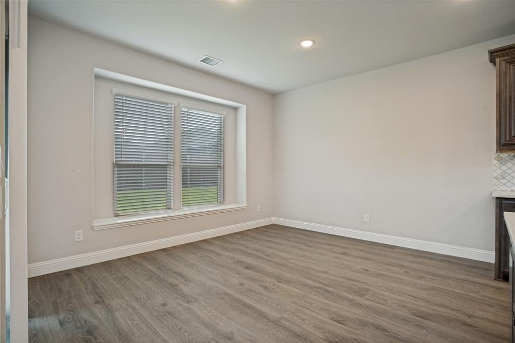 812 Woodview Court