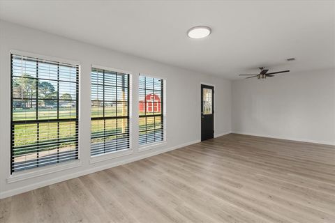 Tiny photo for 306 Lazy Cane Ranch Road, Trinidad, TX 75163 (MLS # 21197675)