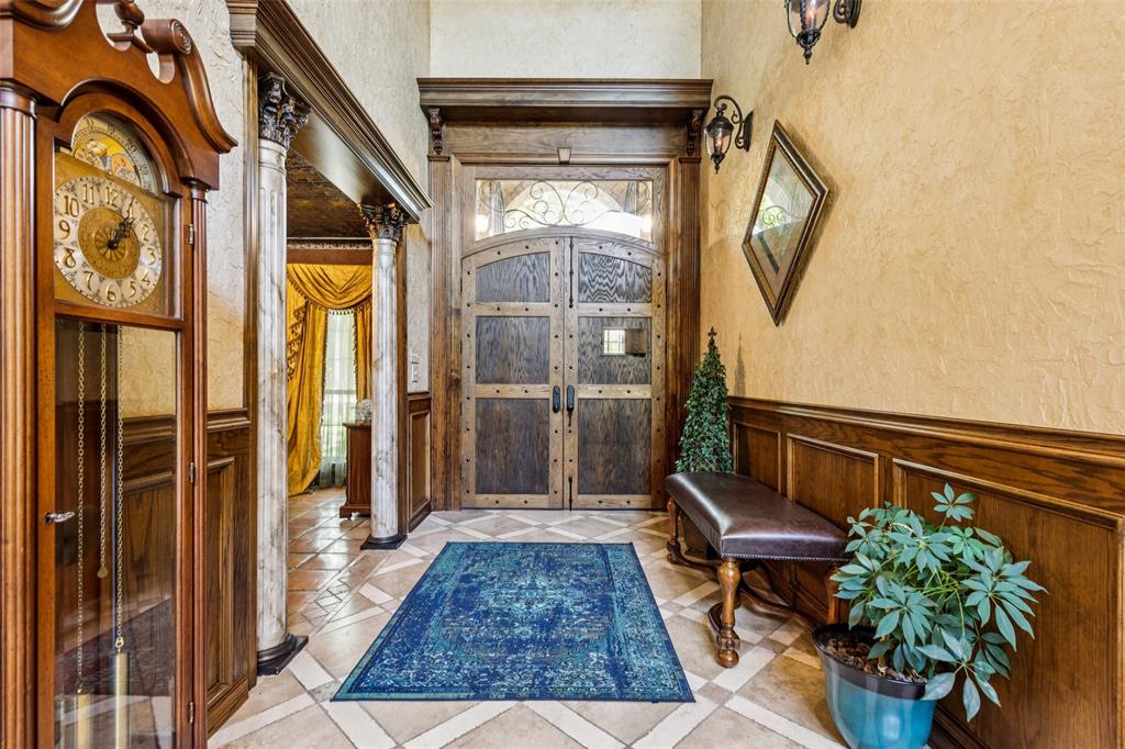 2214 Lake Country Drive
