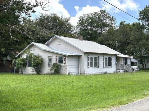195 S Howison Bogata TX 75417