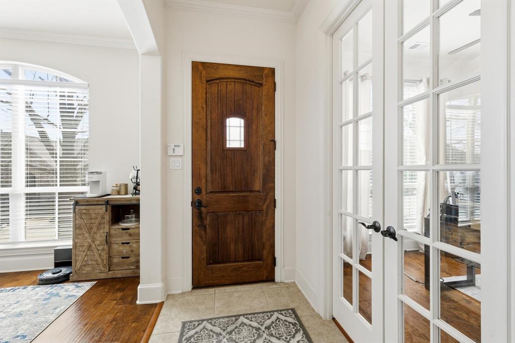 2605 Lady Viviane Lane