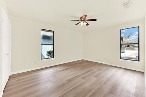 Tiny photo for 2033 Durham Street, Irving, TX 75062 (MLS # 21179761)