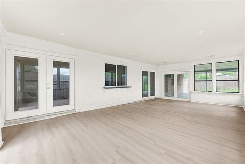 Tiny photo for 2033 Durham Street, Irving, TX 75062 (MLS # 21179761)