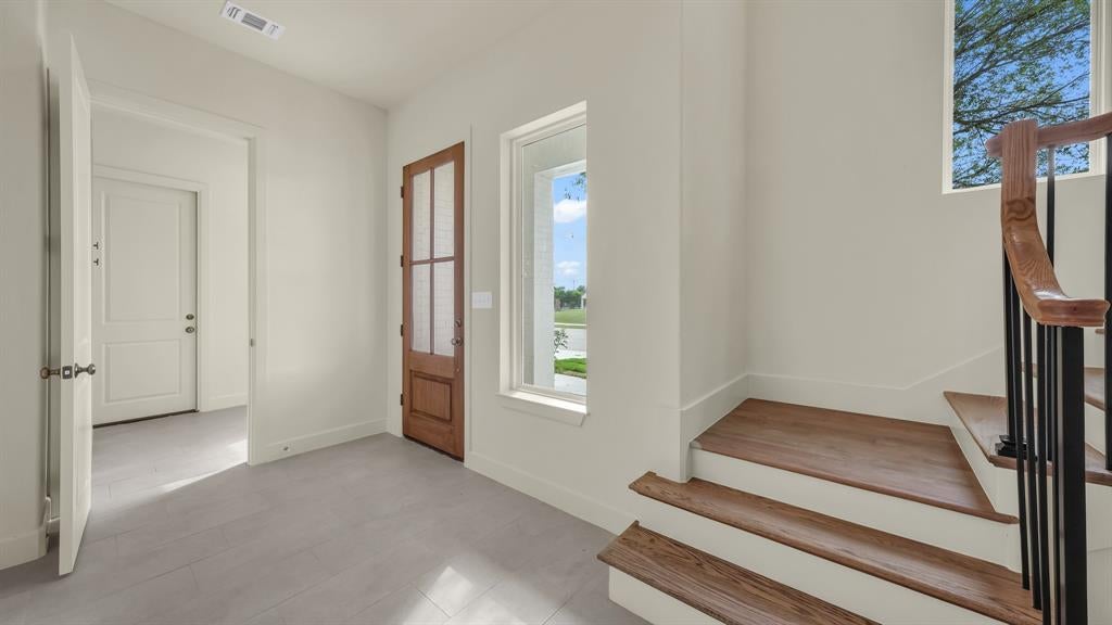 208 Park Villa Lane