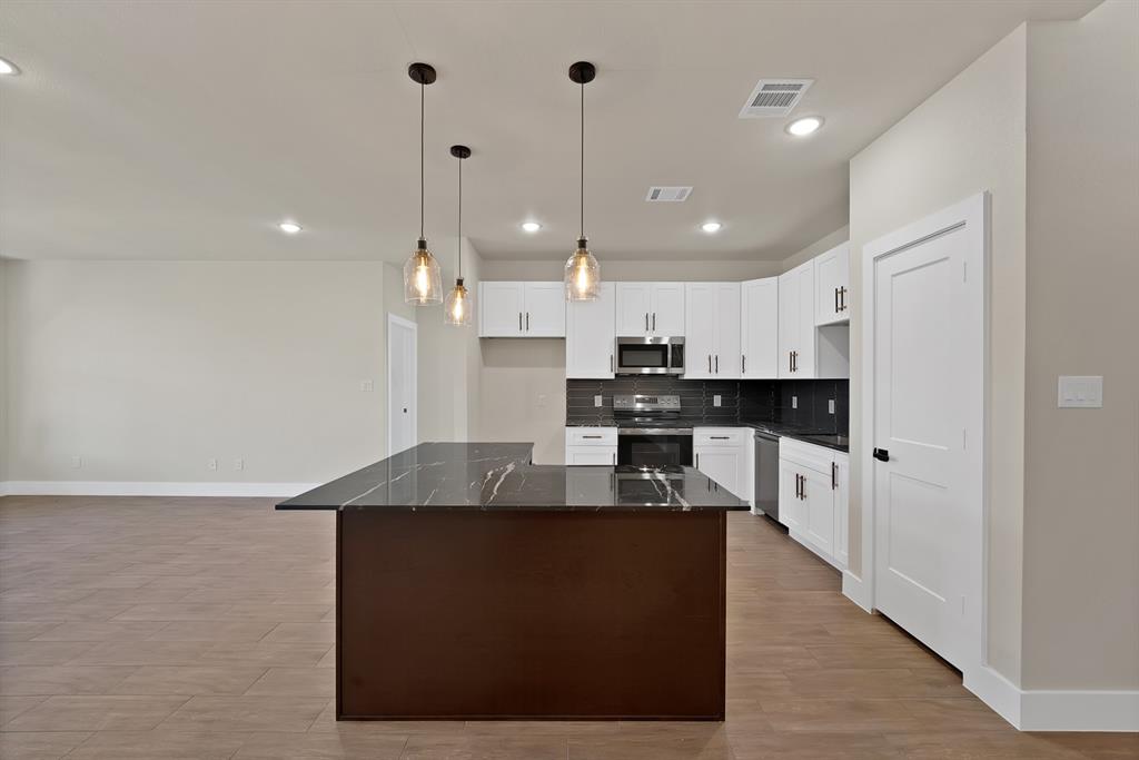 Canyon Creek III - Residential