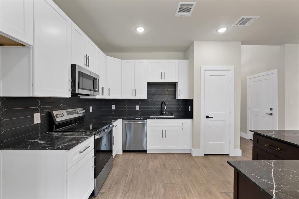 5104 Waterbury Court