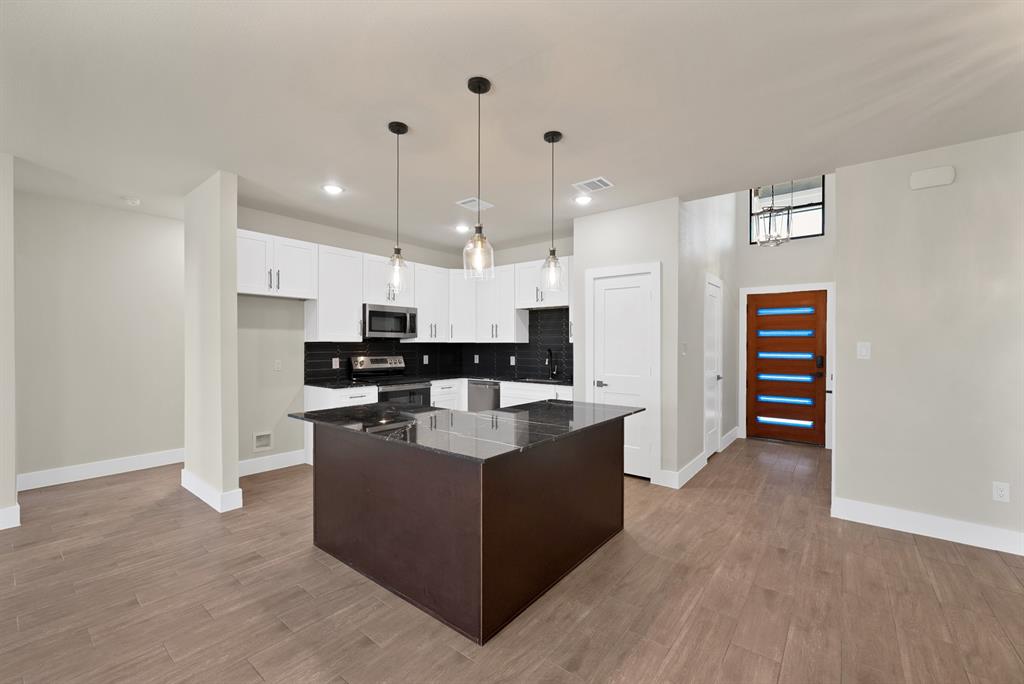 Canyon Creek III - Residential